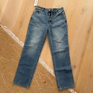 Rollas NWT - 90s Relaxed Jeans in Del Rey